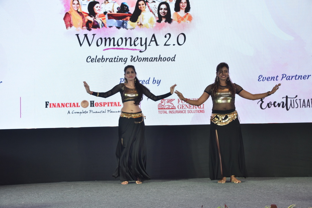 Womoneya stage event photo 11