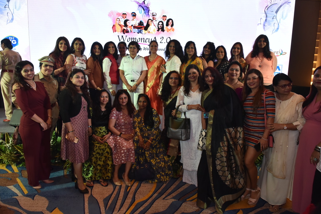 Womoneya stage event photo 12